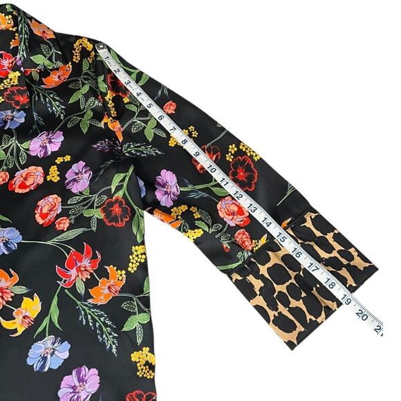 Who What Wear Black Floral Satin Button-Down Blouse – Size Small NWOT Wide Cuffs - Picture 7 of 10